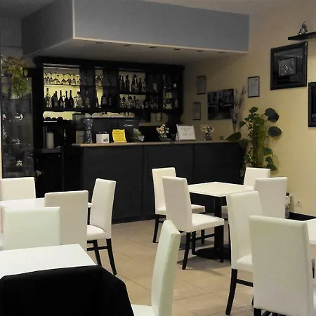 La Perla Preziosa فندق غْروتّامّاري